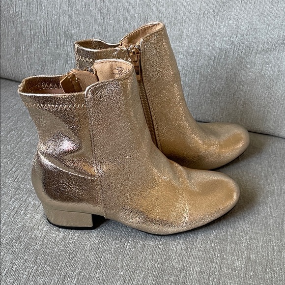 Mia kids gold boots - worn once - Picture 1 of 7